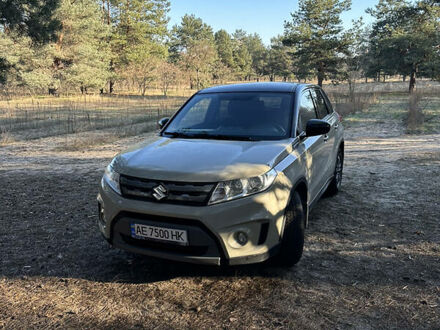 Сузуки Витара 2015 в Днепре (Днепропетровске) на Automoto.ua Бежевый Сузуки Витара, объемом двигателя 1.6 л и пробегом 72 тыс. км за 15999 $, фото 1 на Automoto.ua