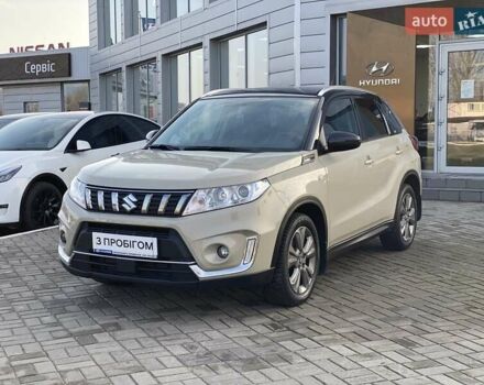 Бежевий Сузукі Вітара, об'ємом двигуна 1.37 л та пробігом 22 тис. км за 19600 $, фото 1 на Automoto.ua