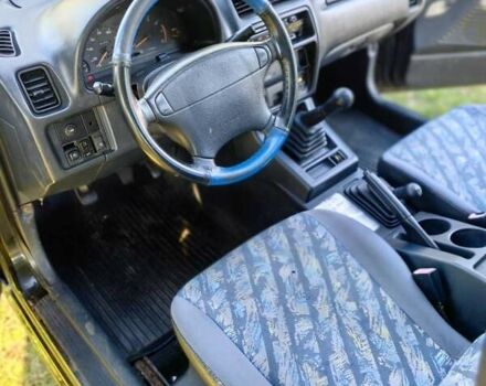 Черный Сузуки Витара, объемом двигателя 1.6 л и пробегом 185 тыс. км за 5500 $, фото 9 на Automoto.ua