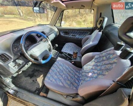 Черный Сузуки Витара, объемом двигателя 1.6 л и пробегом 185 тыс. км за 5500 $, фото 19 на Automoto.ua