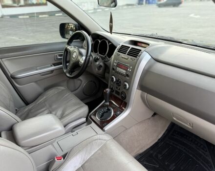 Черный Сузуки Витара, объемом двигателя 2.7 л и пробегом 225 тыс. км за 6500 $, фото 9 на Automoto.ua