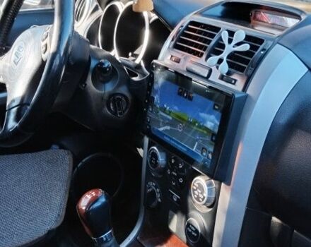 Черный Сузуки Витара, объемом двигателя 2 л и пробегом 250 тыс. км за 5905 $, фото 1 на Automoto.ua