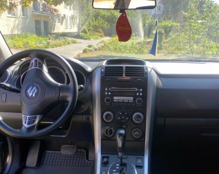 Черный Сузуки Витара, объемом двигателя 2 л и пробегом 131 тыс. км за 8500 $, фото 11 на Automoto.ua