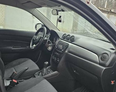 Черный Сузуки Витара, объемом двигателя 1.59 л и пробегом 158 тыс. км за 5700 $, фото 9 на Automoto.ua