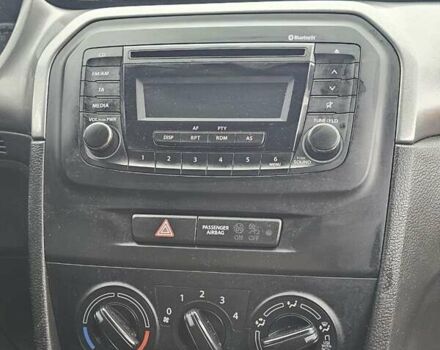 Черный Сузуки Витара, объемом двигателя 1.59 л и пробегом 158 тыс. км за 5700 $, фото 13 на Automoto.ua