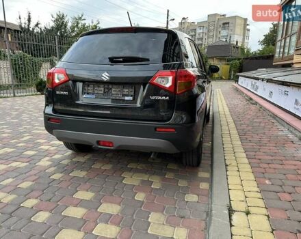 Сузуки Витара 2017 в Киеве на Automoto.ua Черный Сузуки Витара, объемом двигателя 1.6 л и пробегом 95 тыс. км за 16199 $, фото 7 на Automoto.ua