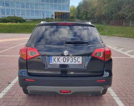 Черный Сузуки Витара, объемом двигателя 1.6 л и пробегом 108 тыс. км за 8400 $, фото 2 на Automoto.ua