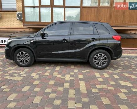 Сузуки Витара 2017 в Киеве на Automoto.ua Черный Сузуки Витара, объемом двигателя 1.6 л и пробегом 95 тыс. км за 16199 $, фото 5 на Automoto.ua