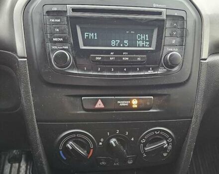 Черный Сузуки Витара, объемом двигателя 1.59 л и пробегом 158 тыс. км за 5700 $, фото 15 на Automoto.ua