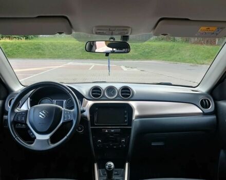 Черный Сузуки Витара, объемом двигателя 1.6 л и пробегом 108 тыс. км за 8400 $, фото 12 на Automoto.ua