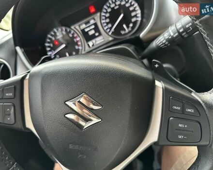 Сузуки Витара 2017 в Киеве на Automoto.ua Черный Сузуки Витара, объемом двигателя 1.6 л и пробегом 95 тыс. км за 16199 $, фото 17 на Automoto.ua