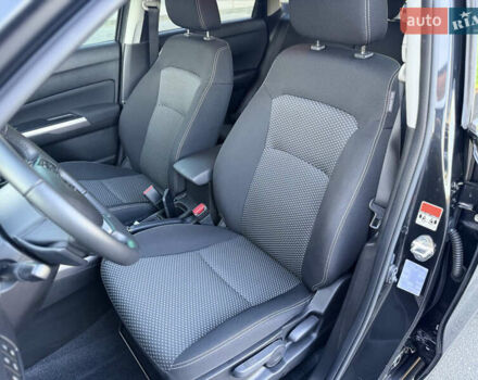 Черный Сузуки Витара, объемом двигателя 1.37 л и пробегом 2 тыс. км за 21900 $, фото 9 на Automoto.ua