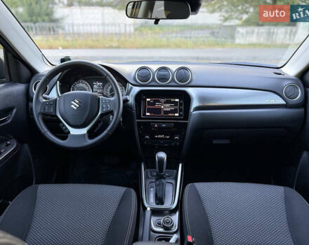 Черный Сузуки Витара, объемом двигателя 1.37 л и пробегом 2 тыс. км за 21900 $, фото 13 на Automoto.ua