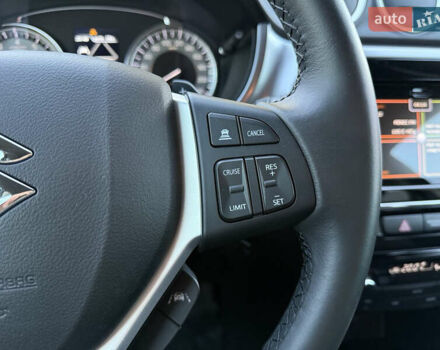 Черный Сузуки Витара, объемом двигателя 1.37 л и пробегом 2 тыс. км за 21900 $, фото 27 на Automoto.ua