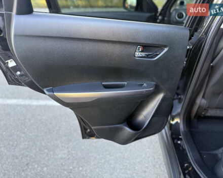 Черный Сузуки Витара, объемом двигателя 1.37 л и пробегом 2 тыс. км за 21900 $, фото 17 на Automoto.ua