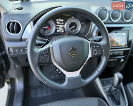 Черный Сузуки Витара, объемом двигателя 1.37 л и пробегом 2 тыс. км за 21900 $, фото 15 на Automoto.ua