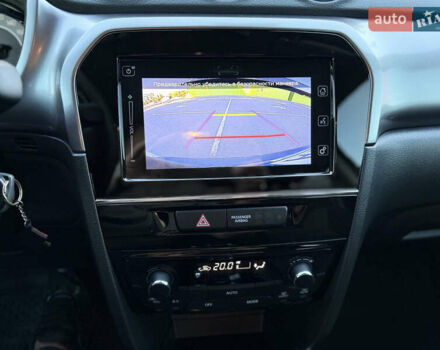 Черный Сузуки Витара, объемом двигателя 1.37 л и пробегом 2 тыс. км за 21900 $, фото 26 на Automoto.ua