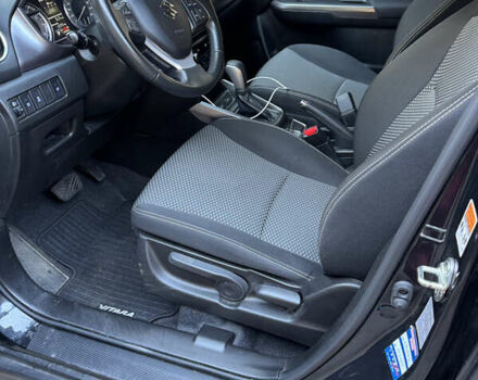 Черный Сузуки Витара, объемом двигателя 1.59 л и пробегом 136 тыс. км за 16091 $, фото 6 на Automoto.ua