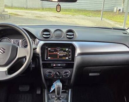Черный Сузуки Витара, объемом двигателя 1.59 л и пробегом 36 тыс. км за 19000 $, фото 14 на Automoto.ua