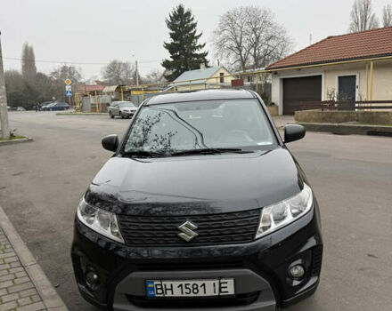 Черный Сузуки Витара, объемом двигателя 1.59 л и пробегом 138 тыс. км за 13700 $, фото 1 на Automoto.ua