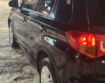 Черный Сузуки Витара, объемом двигателя 1.59 л и пробегом 166 тыс. км за 13800 $, фото 1 на Automoto.ua