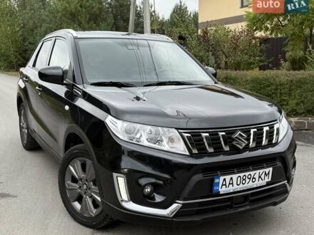 Сузуки Витара 2019 в Киеве на Automoto.ua Черный Сузуки Витара, объемом двигателя 1 л и пробегом 116 тыс. км за 14300 $, фото 1 на Automoto.ua