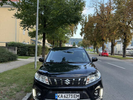 Черный Сузуки Витара, объемом двигателя 1.59 л и пробегом 136 тыс. км за 16091 $, фото 1 на Automoto.ua