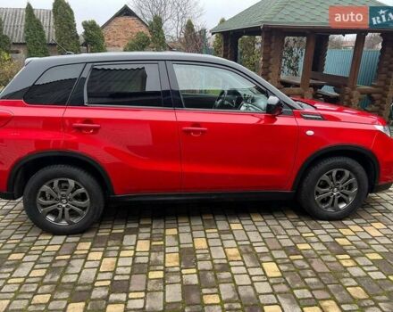 Красный Сузуки Витара, объемом двигателя 1.6 л и пробегом 60 тыс. км за 18500 $, фото 4 на Automoto.ua
