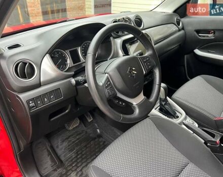 Красный Сузуки Витара, объемом двигателя 1.6 л и пробегом 60 тыс. км за 18500 $, фото 10 на Automoto.ua