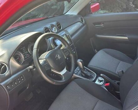Красный Сузуки Витара, объемом двигателя 1.37 л и пробегом 131 тыс. км за 19000 $, фото 8 на Automoto.ua