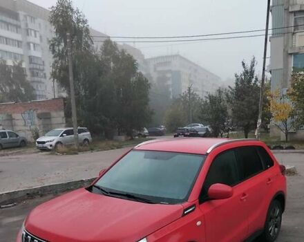 Красный Сузуки Витара, объемом двигателя 1.37 л и пробегом 134 тыс. км за 15500 $, фото 3 на Automoto.ua