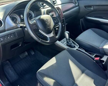 Красный Сузуки Витара, объемом двигателя 1 л и пробегом 83 тыс. км за 17900 $, фото 8 на Automoto.ua