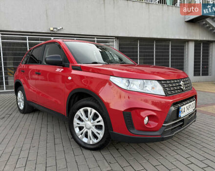 Красный Сузуки Витара, объемом двигателя 1.59 л и пробегом 111 тыс. км за 18700 $, фото 2 на Automoto.ua