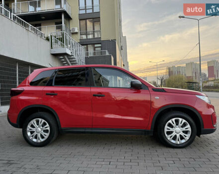 Красный Сузуки Витара, объемом двигателя 1.59 л и пробегом 111 тыс. км за 18700 $, фото 5 на Automoto.ua
