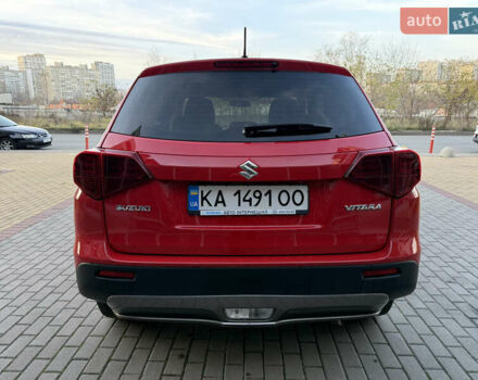 Красный Сузуки Витара, объемом двигателя 1.59 л и пробегом 111 тыс. км за 18700 $, фото 6 на Automoto.ua