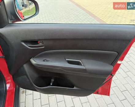 Красный Сузуки Витара, объемом двигателя 1.59 л и пробегом 111 тыс. км за 18700 $, фото 8 на Automoto.ua