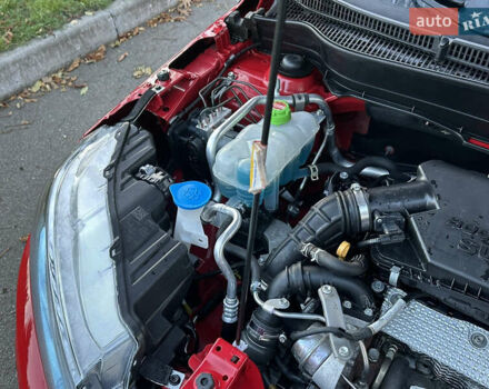 Червоний Сузукі Вітара, об'ємом двигуна 1.37 л та пробігом 48 тис. км за 15999 $, фото 26 на Automoto.ua