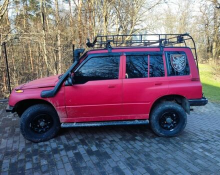 Червоний Сузукі Вітара, об'ємом двигуна 1.6 л та пробігом 290 тис. км за 5800 $, фото 1 на Automoto.ua