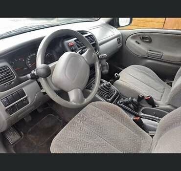 Сузуки Витара, объемом двигателя 2 л и пробегом 260 тыс. км за 3231 $, фото 3 на Automoto.ua