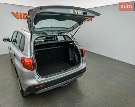 Сузуки Витара, объемом двигателя 1.6 л и пробегом 75 тыс. км за 13819 $, фото 6 на Automoto.ua