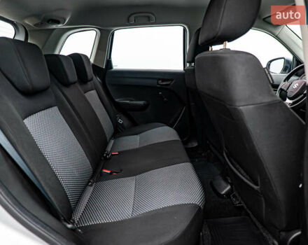 Сузуки Витара, объемом двигателя 1.6 л и пробегом 75 тыс. км за 13819 $, фото 16 на Automoto.ua