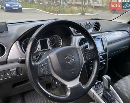 Сузуки Витара, объемом двигателя 1.6 л и пробегом 174 тыс. км за 15000 $, фото 5 на Automoto.ua