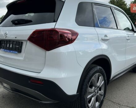 Сузуки Витара, объемом двигателя 1.37 л и пробегом 0 тыс. км за 25354 $, фото 3 на Automoto.ua