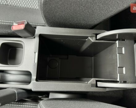 Сузукі Вітара, об'ємом двигуна 1.37 л та пробігом 0 тис. км за 25332 $, фото 48 на Automoto.ua