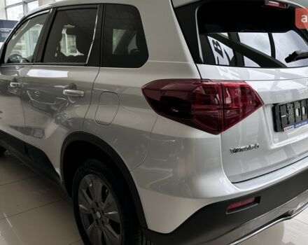 Сузуки Витара, объемом двигателя 1.37 л и пробегом 0 тыс. км за 25168 $, фото 3 на Automoto.ua