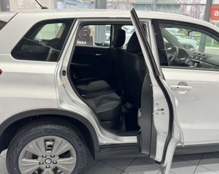 Сузуки Витара, объемом двигателя 1.37 л и пробегом 0 тыс. км за 23644 $, фото 55 на Automoto.ua