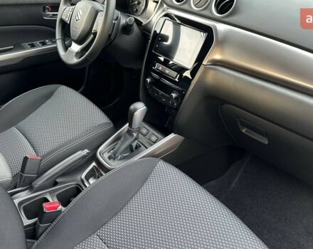 Сузукі Вітара 2025 у Харкові на Automoto.ua Сузукі Вітара, об'ємом двигуна 1.37 л та пробігом 0 тис. км за 24976 $, фото 24 на Automoto.ua