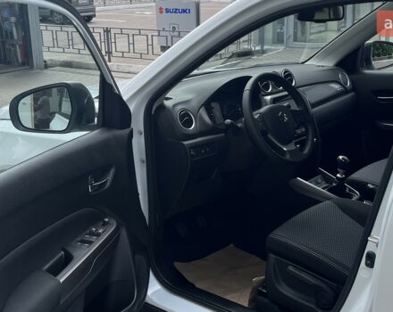 Сузуки Витара, объемом двигателя 1.37 л и пробегом 0 тыс. км за 22583 $, фото 6 на Automoto.ua