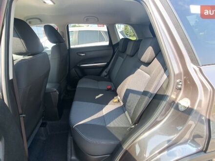 Сузуки Витара 2025 в Тернополе на Automoto.ua Сузуки Витара, объемом двигателя 1.37 л и пробегом 0 тыс. км за 25724 $, фото 1 на Automoto.ua