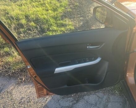 Жовтий Сузукі Вітара, об'ємом двигуна 1.6 л та пробігом 140 тис. км за 14900 $, фото 8 на Automoto.ua